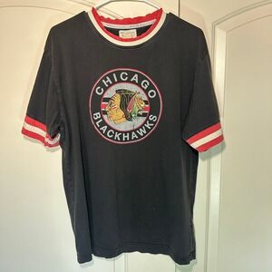 Red Jacket Chicago Blackhawks Vintage T Shirt Large NHL Hockey Graphic Tee Retro